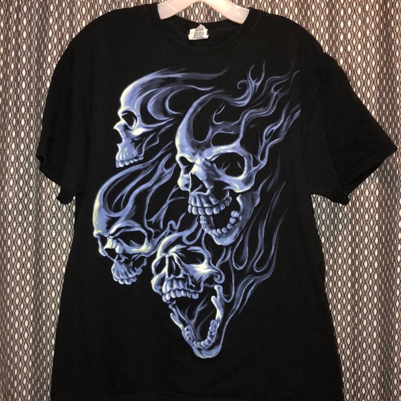 Loom | Shirts | Black Skull Tee | Poshmark